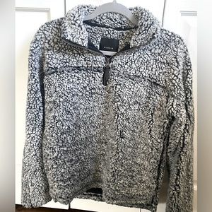 Cute Sherpa 1/4 zip!